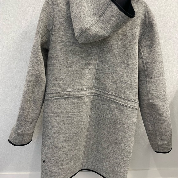 Lululemon reversible jacket - Picture 4 of 4